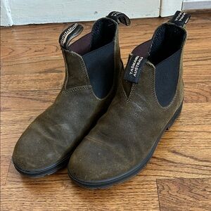 Blundstone Olive Green Ankle Boots